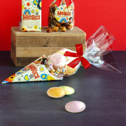 Cône Merci colliers de bonbons et soucoupes
