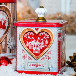 Boîte demi-collector collection cœur rouge sablés au beurre des Alpes.