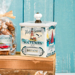 Petite boîte collector Bretagne vintage caramels au beurre salé et à la fleur de sel de Bretagne