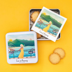 Boîte carrée polaroid collection Annecy sablés au beurre des Alpes & carte postale